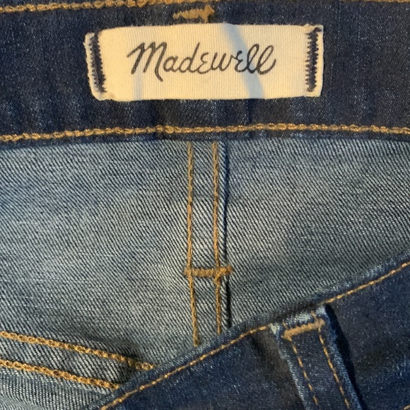 Madewell 9" Mid-Rise Skinny Jeans: Button-Front Edition- 28 Petite - Picture 3 of 14